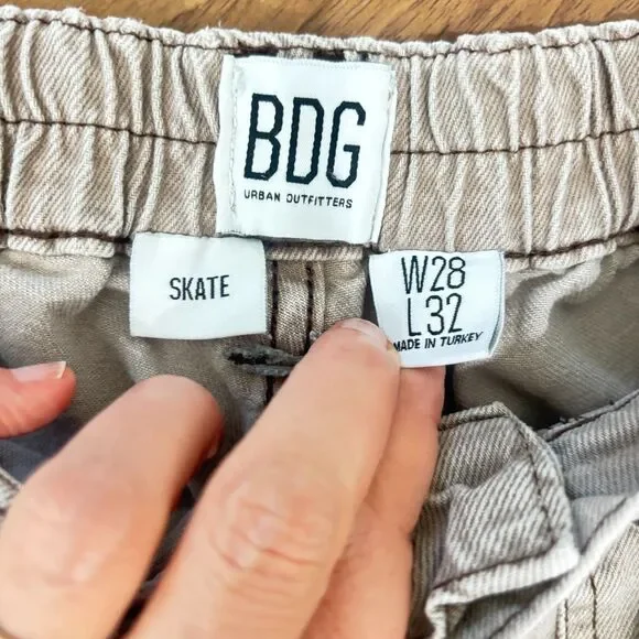 BDG Urban Outfitters Beige Cargo Denim Skate Jeans W28 L32 - Picture 2 of 4